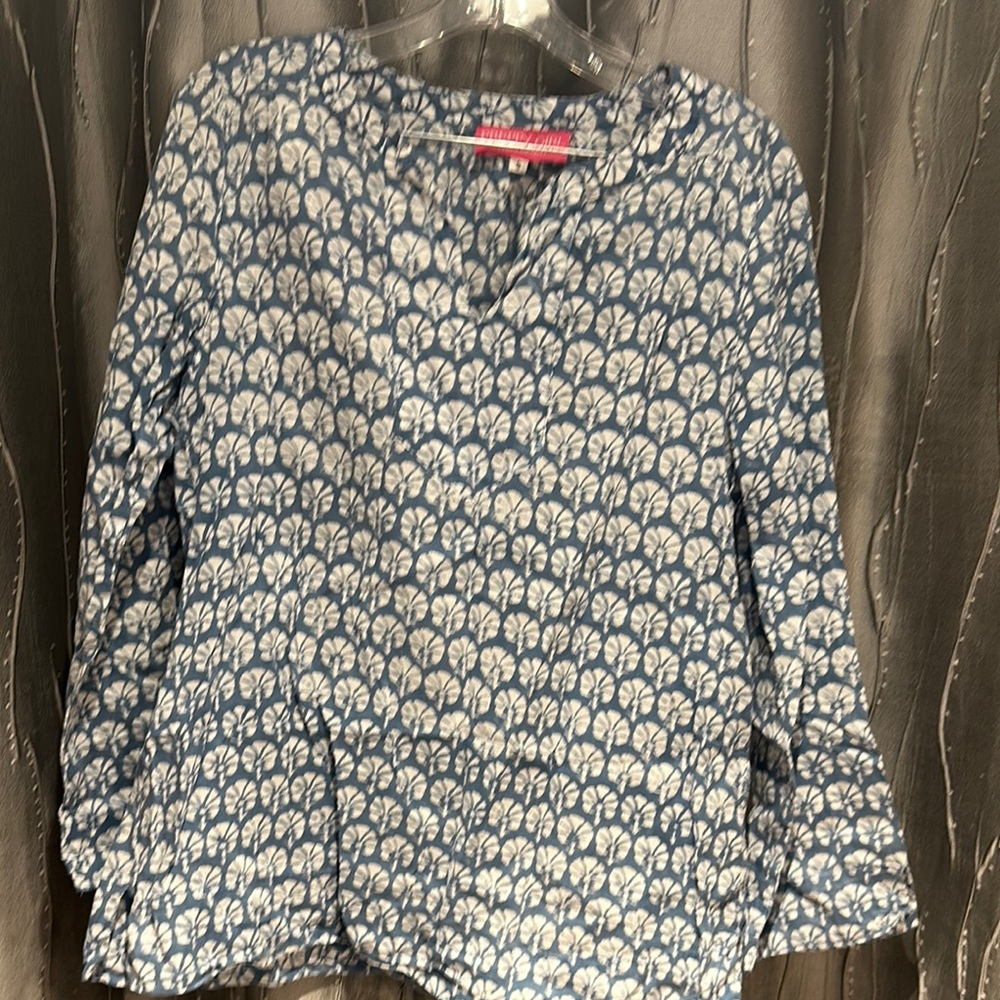 Blue and White Pattern Women's Top